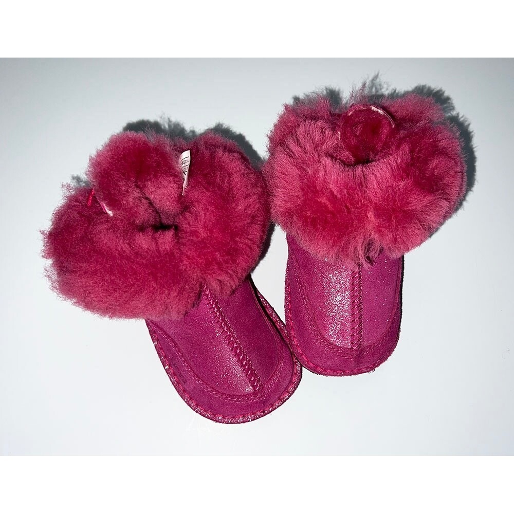 UGGS BOO Baby‎ Toddler Hot Pink Size L New